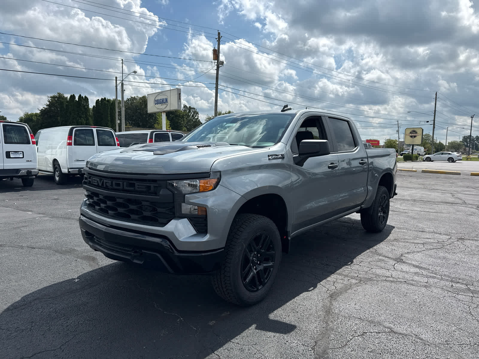 New 2026 Chevrolet Silverado 1500 Custom Trail Boss w/ Turbomax Blackout Package AWD/4WD image 1