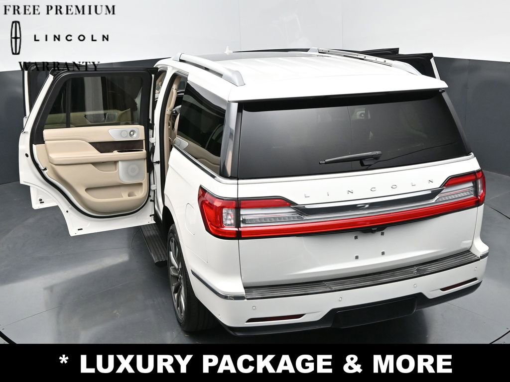 Used 2021 Lincoln Navigator Reserve w/ Luxury Package RWD image 37