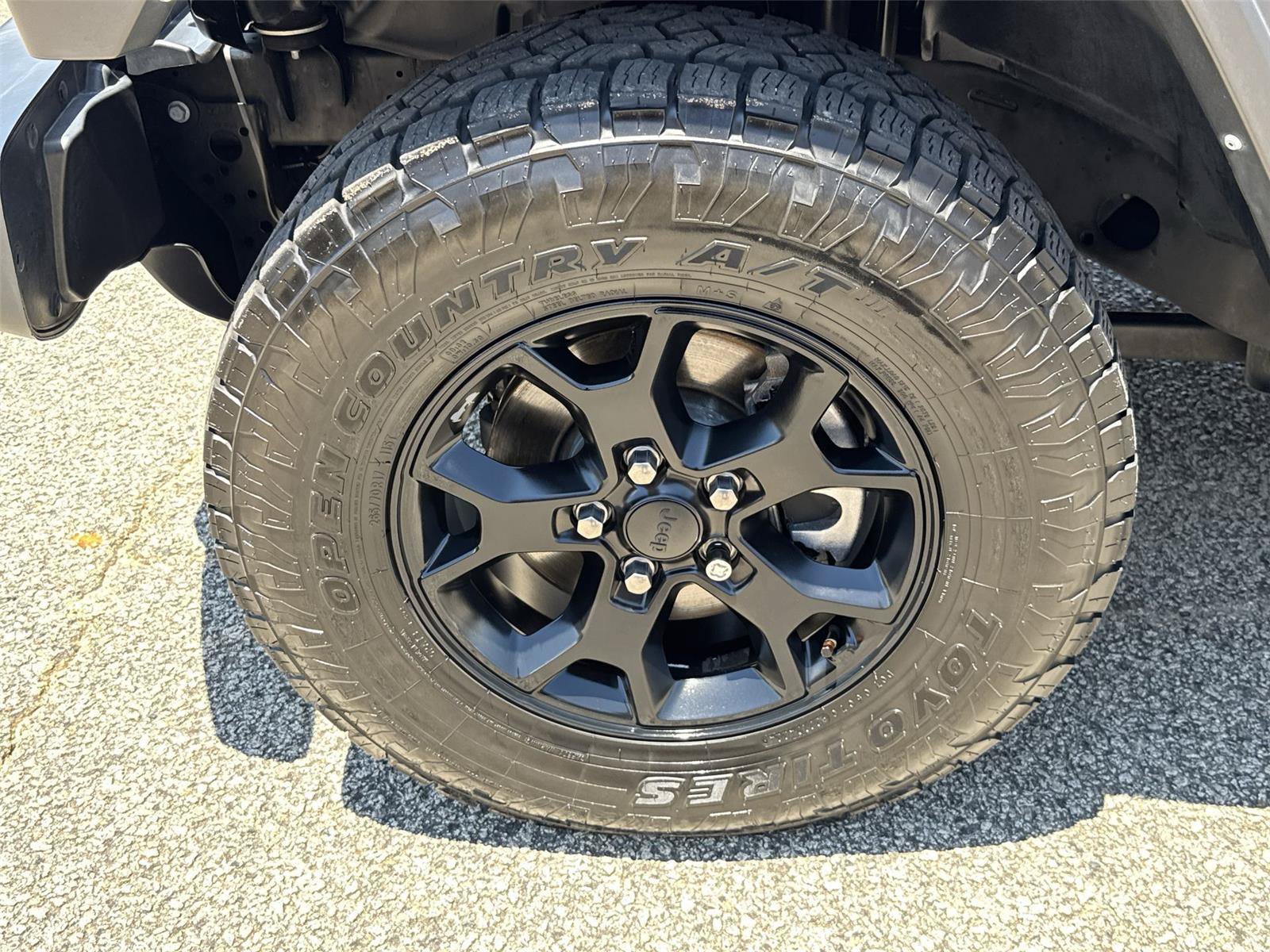 Used 2022 Jeep Wrangler Unlimited Sport AWD/4WD image 9