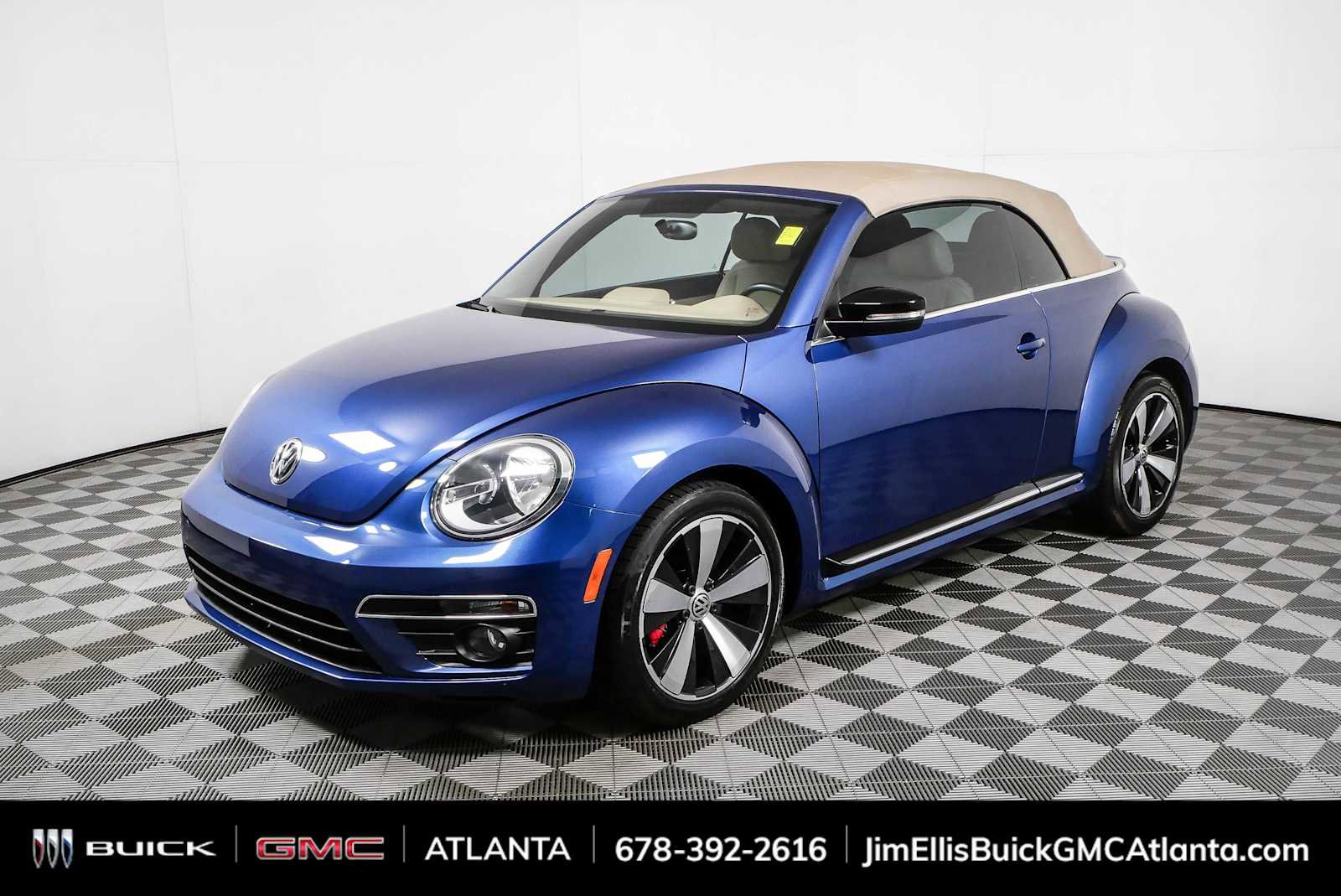 Used 2013 Volkswagen Beetle 2.0T FWD image 24