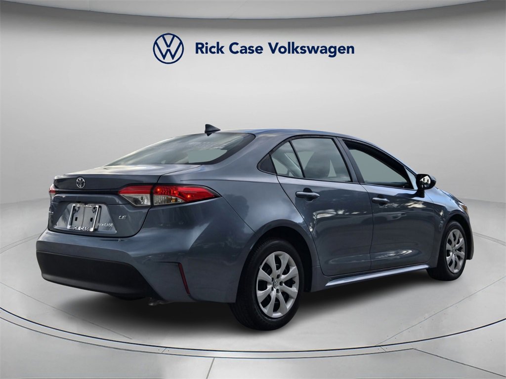 Used 2023 Toyota Corolla LE image 7