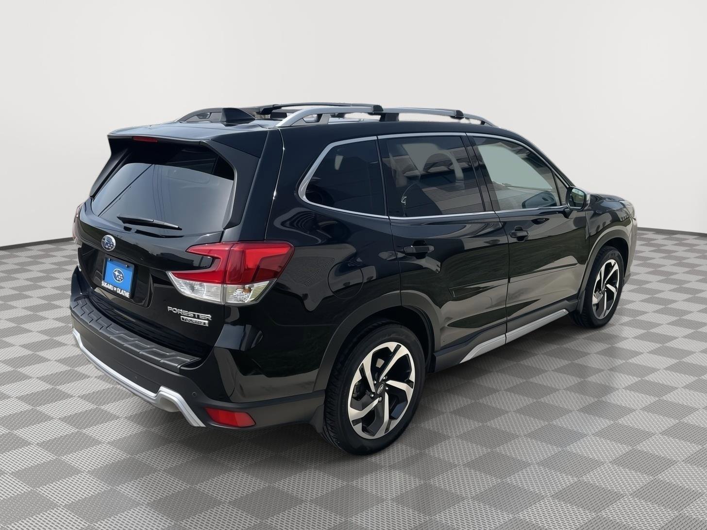 Used 2022 Subaru Forester Touring w/ Popular Package #2 AWD/4WD image 9