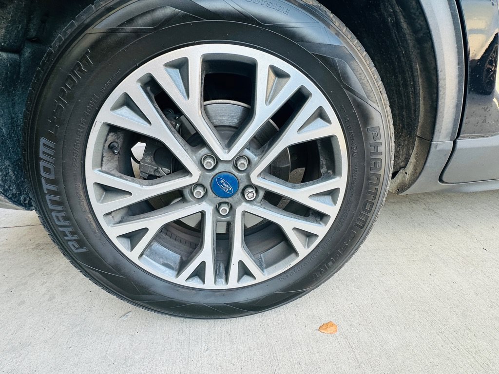 Used 2020 Ford Escape SEL FWD image 34