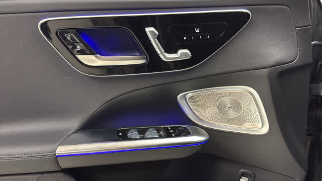 New 2026 Mercedes-Benz C 300 4MATIC Sedan image 16