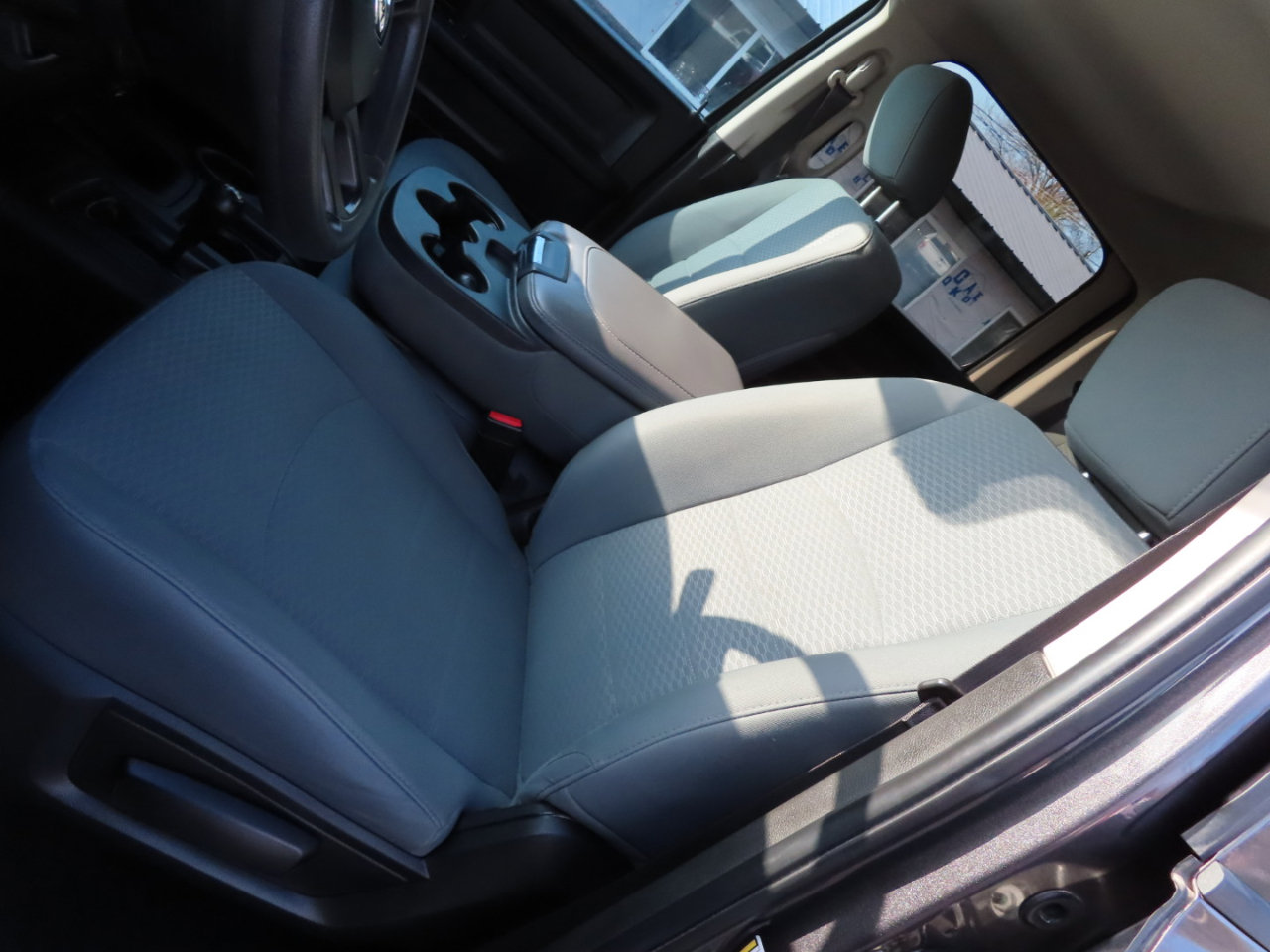 Used 2018 RAM 2500 Tradesman w/ Chrome Appearance Group image 28