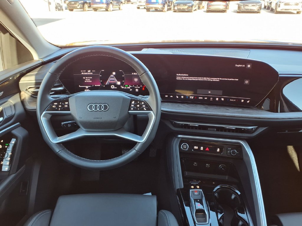 Used 2025 Audi Q5 Premium Plus w/ Premium Plus AWD/4WD image 15