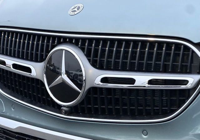 New 2026 Mercedes-Benz GLC 300 4MATIC image 5