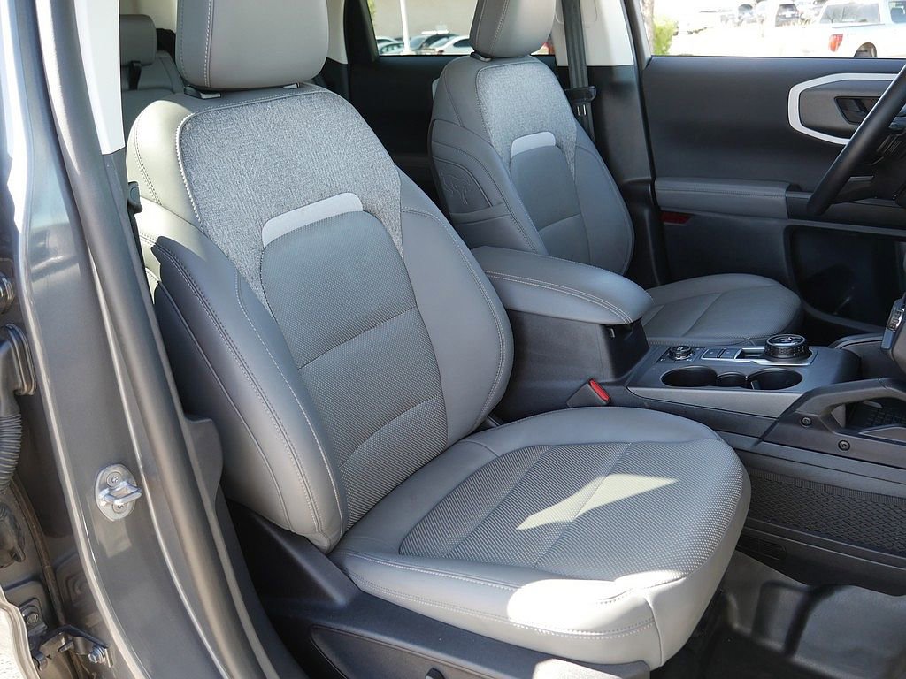 Used 2025 Ford Bronco Sport Badlands image 59