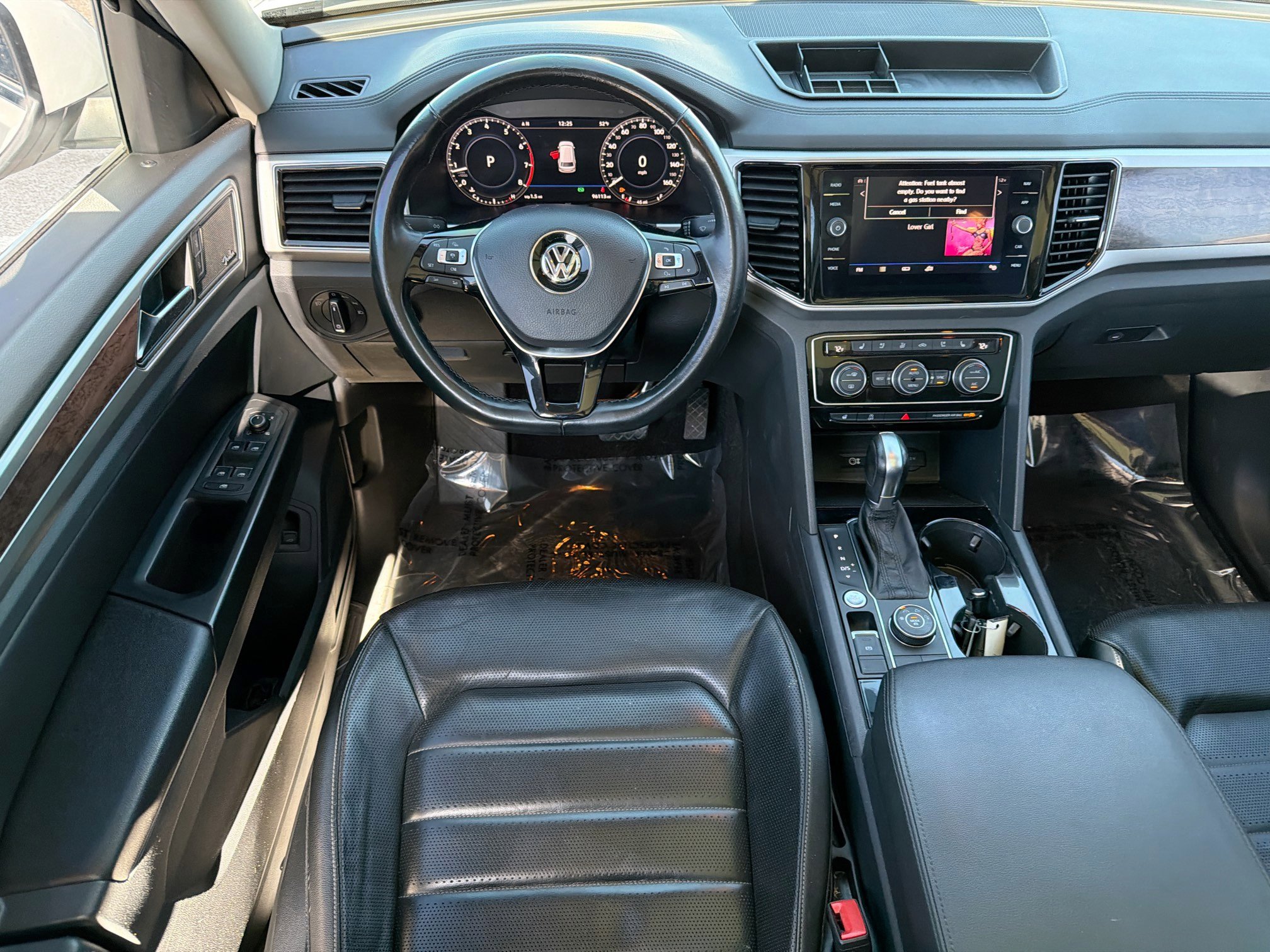 Used 2018 Volkswagen Atlas SEL Premium image 16