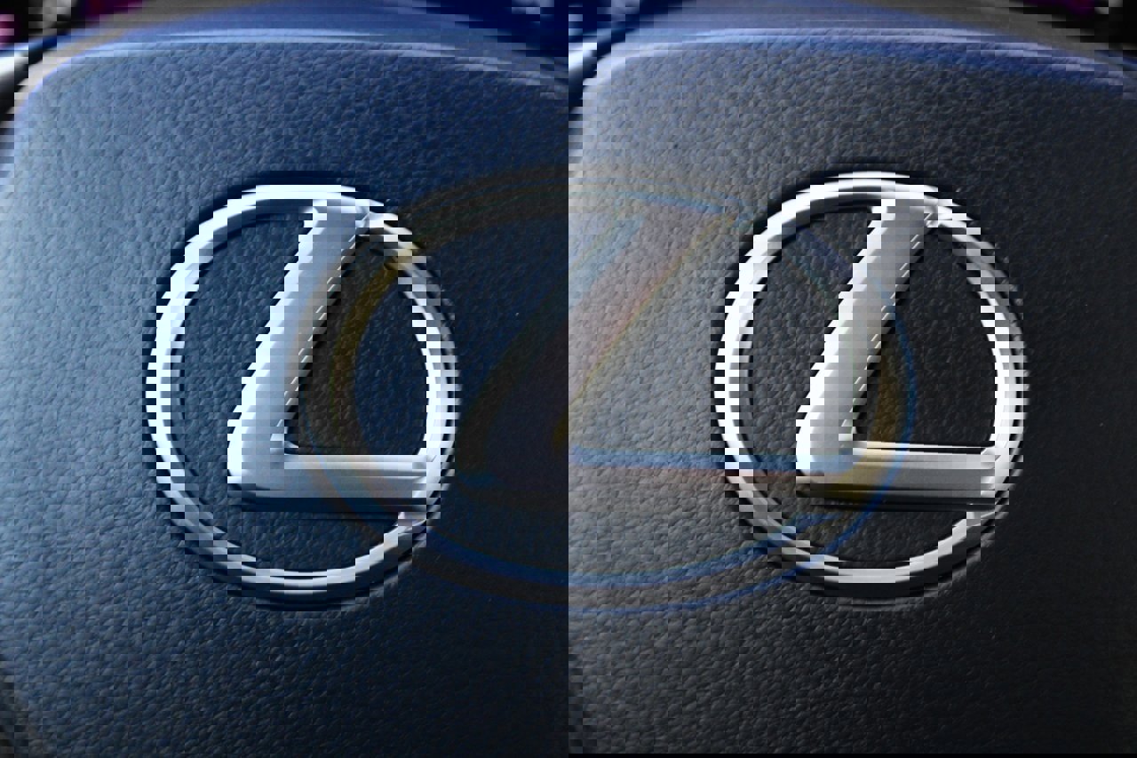 Used 2015 Lexus ES 350 image 30