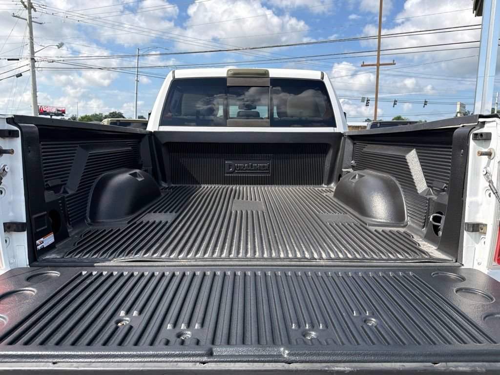 Used 2014 RAM 3500 Laramie w/ Convenience Group AWD/4WD image 10