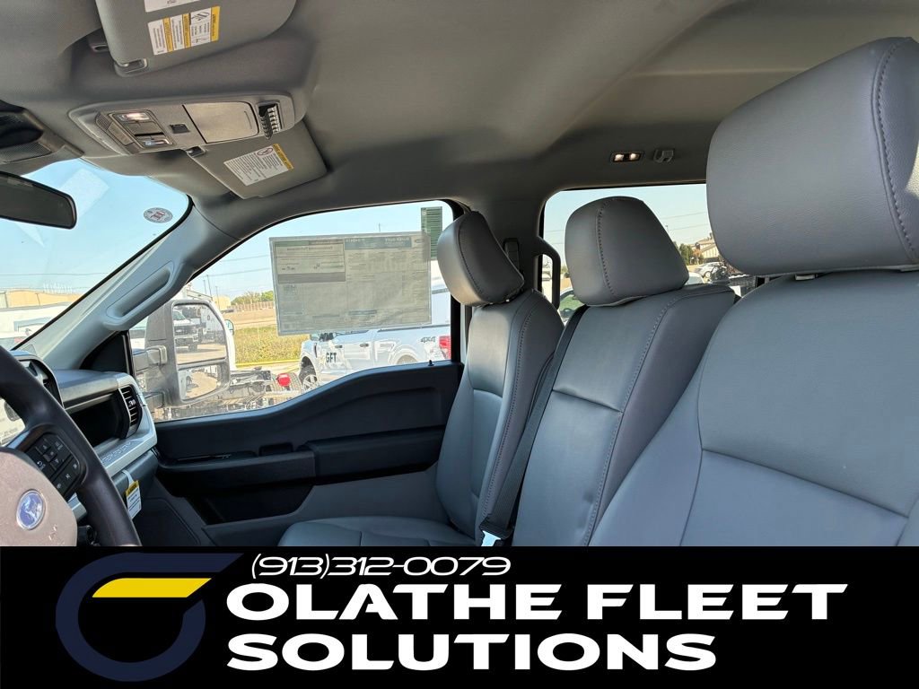 New 2026 Ford F550 4x4 Crew Cab image 12
