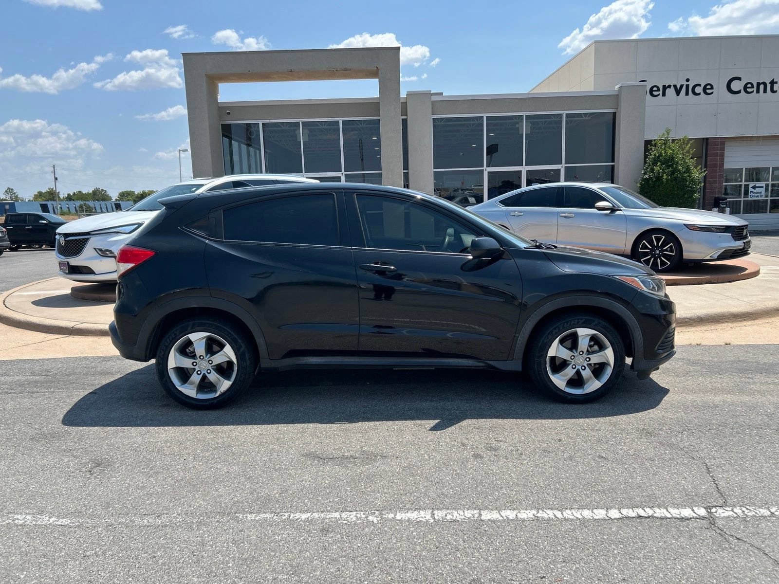 Used 2020 Honda HR-V LX image 4