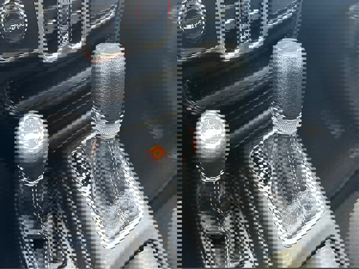 Used 2023 Jeep Gladiator Overland image 37