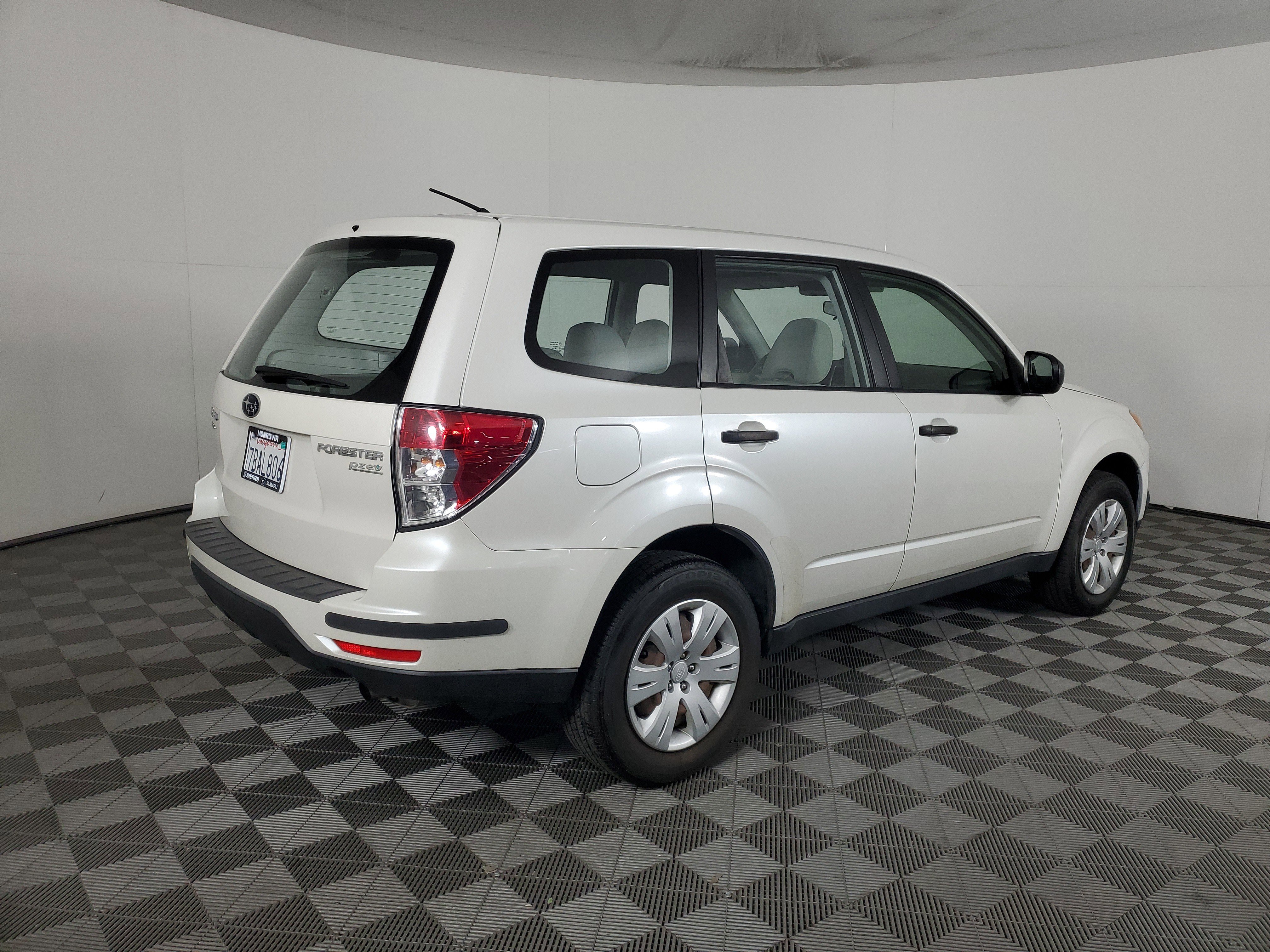 Used 2010 Subaru Forester 2.5X image 4