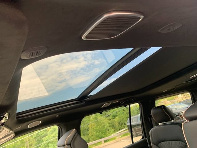 New 2026 Jeep Grand Wagoneer Summit AWD/4WD image 16