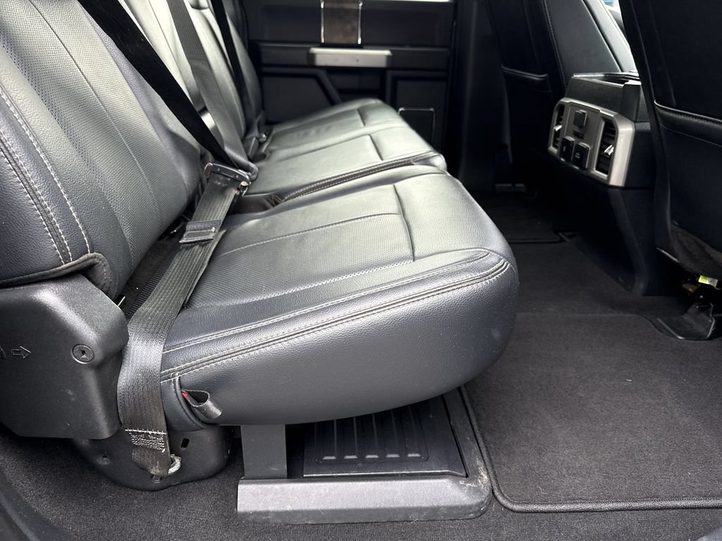 Used 2022 Ford F350 Lariat w/ Black Appearance Package AWD/4WD image 15