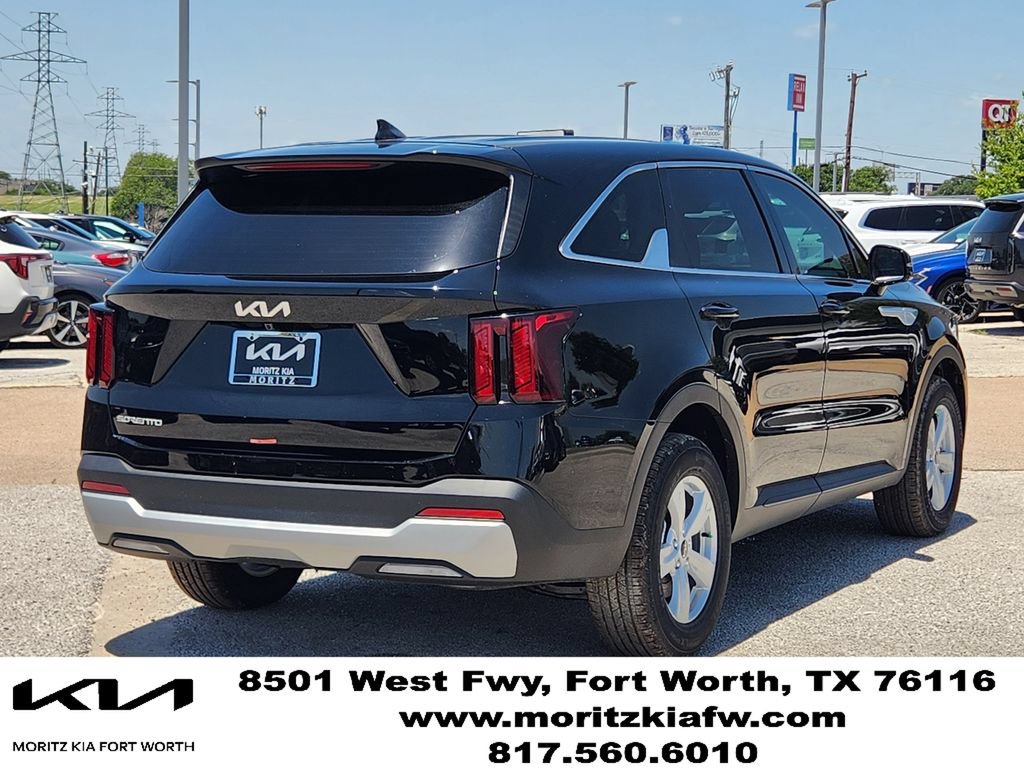 New 2026 Kia Sorento LX FWD image 3