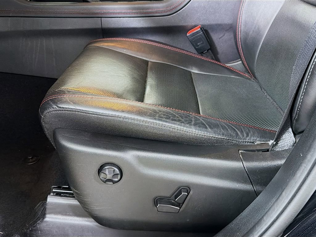 Used 2024 Dodge Durango GT image 23