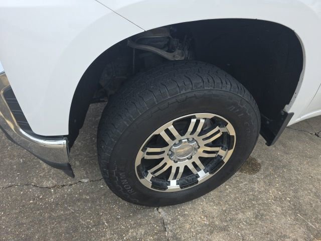 Used 2020 Chevrolet Silverado 1500 LT w/ Texas Edition image 2