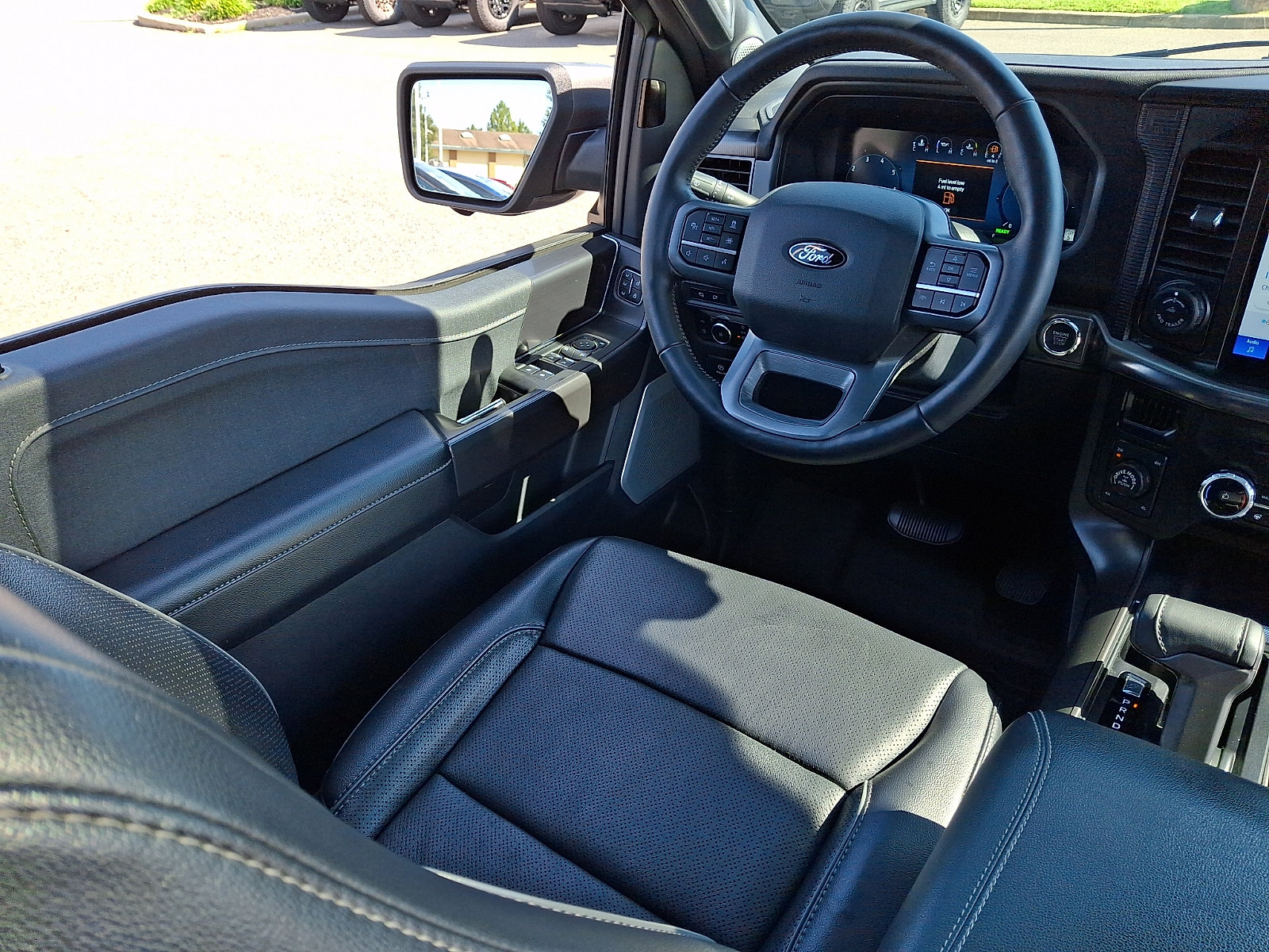 Used 2024 Ford F150 Lariat w/ Equipment Group 502A High AWD/4WD image 14