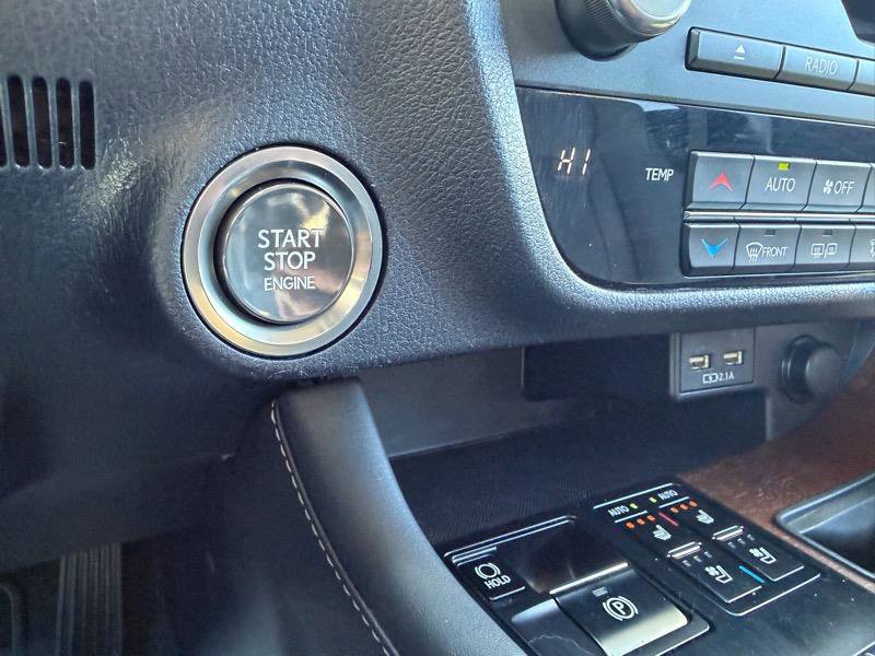 Used 2020 Lexus RX 350L FWD image 53