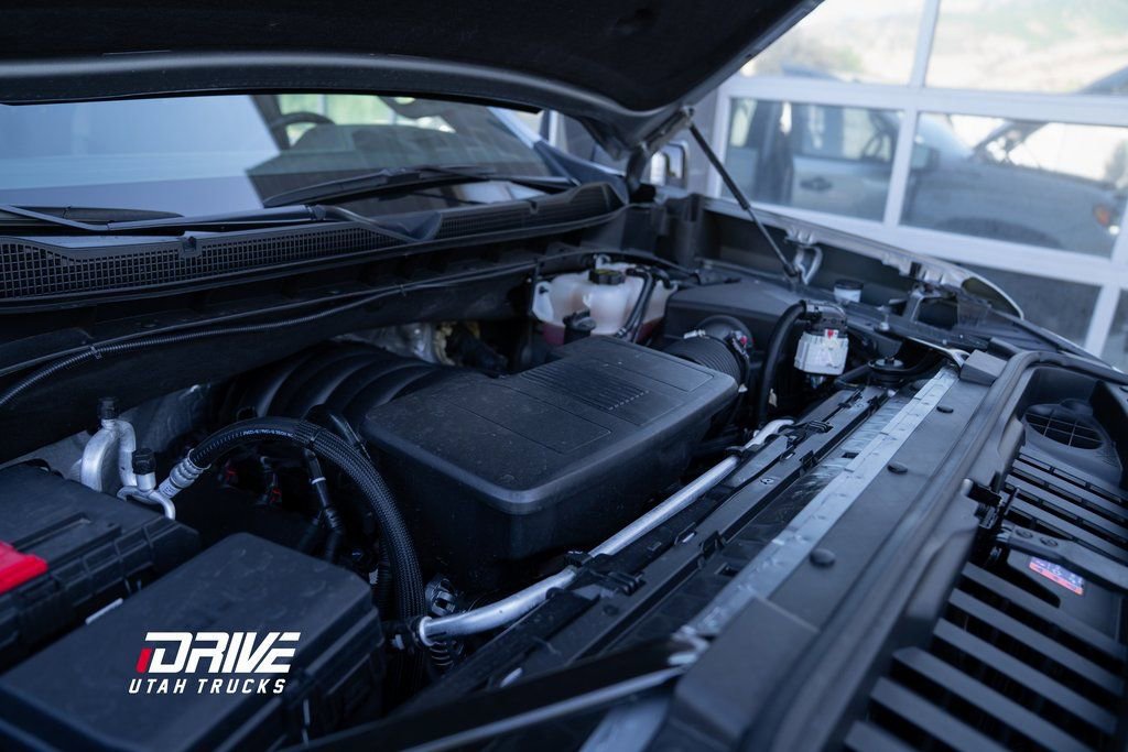 Used 2024 Chevrolet Silverado 1500 ZR2 w/ Technology Package image 44