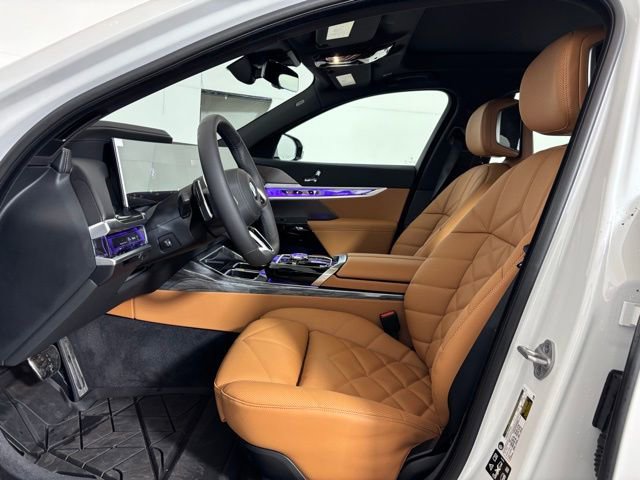 Used 2026 BMW 740i xDrive w/ Premium Package image 11