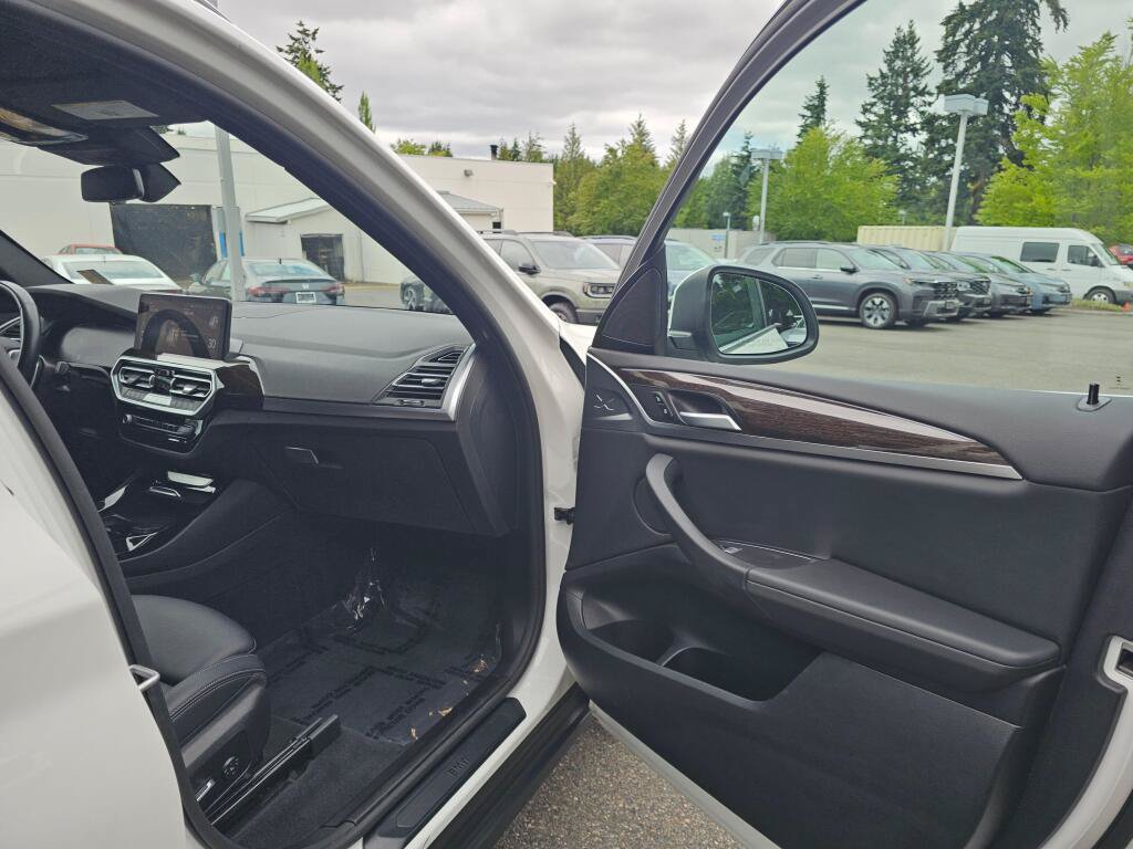 Used 2024 BMW X3 xDrive30i AWD/4WD image 12