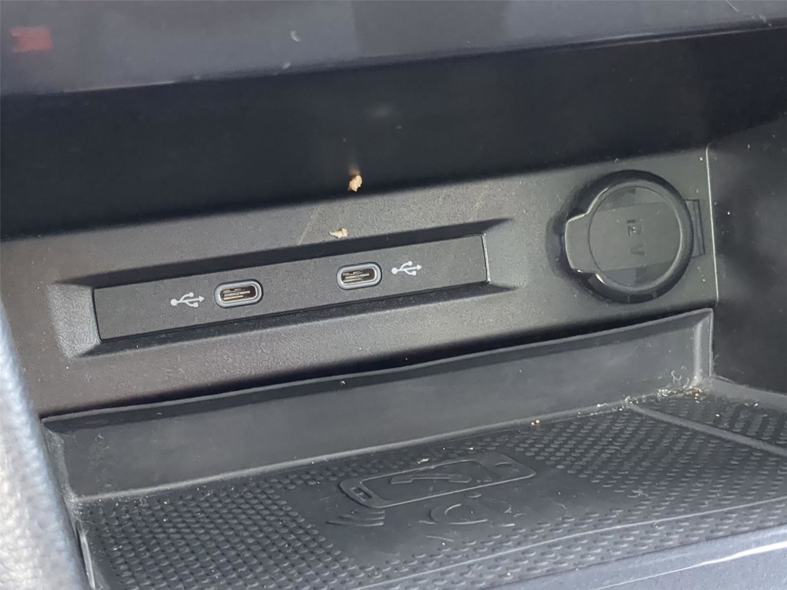 Used 2022 Volkswagen Tiguan SE R-Line image 22