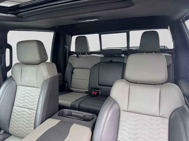 Used 2024 Chevrolet Silverado 2500 ZR2 w/ Snow Plow Prep/Camper Package AWD/4WD image 20