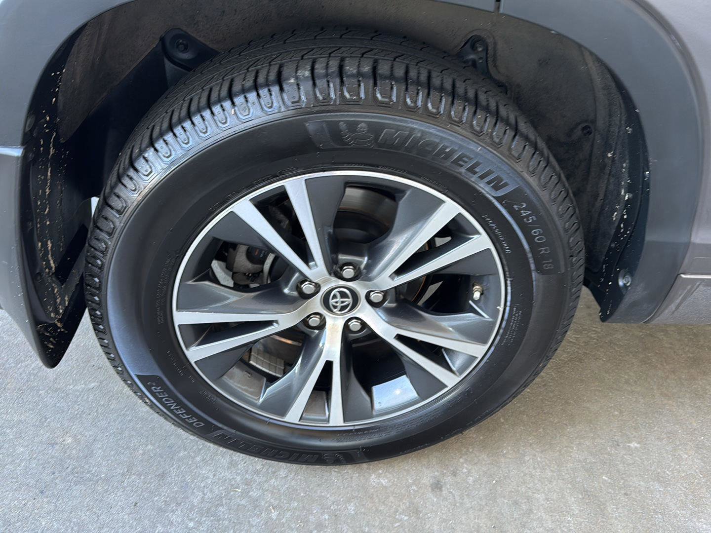 Used 2016 Toyota Highlander XLE image 35