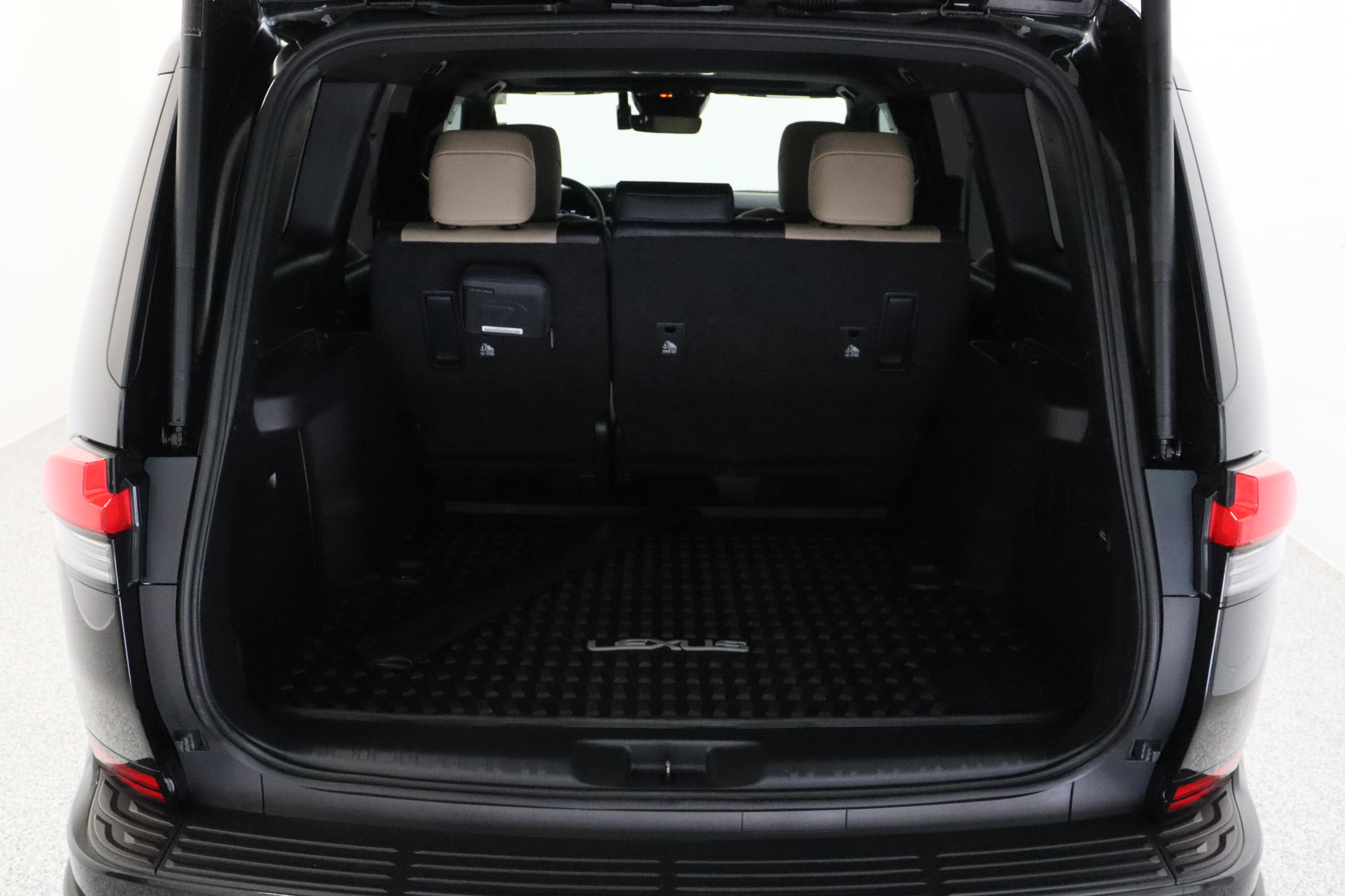 Used 2024 Lexus GX 550 image 34