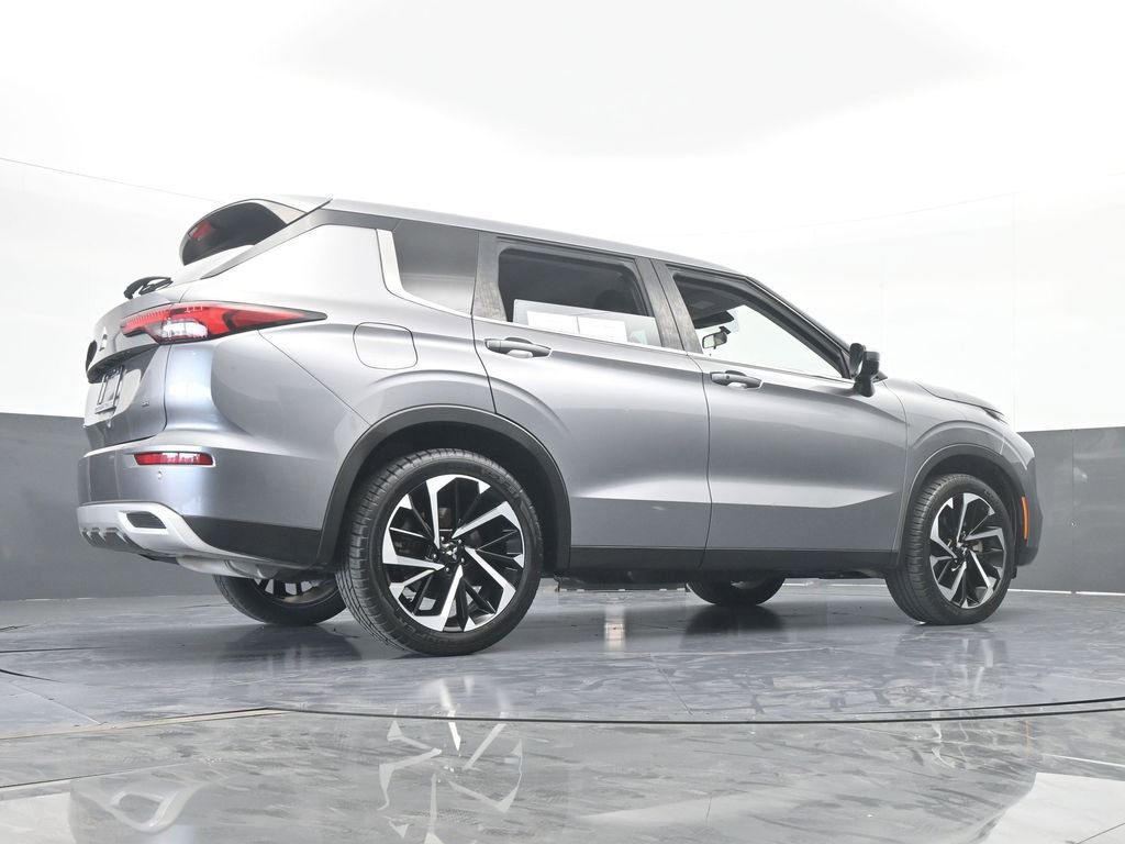 Used 2022 Mitsubishi Outlander SE image 66
