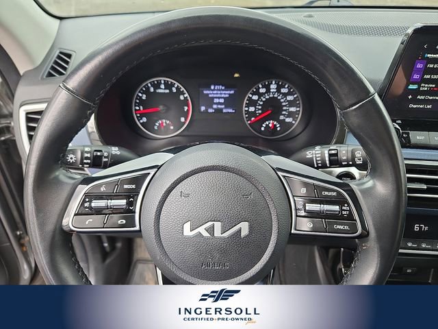 Used 2023 Kia Seltos Nightfall Edition image 4