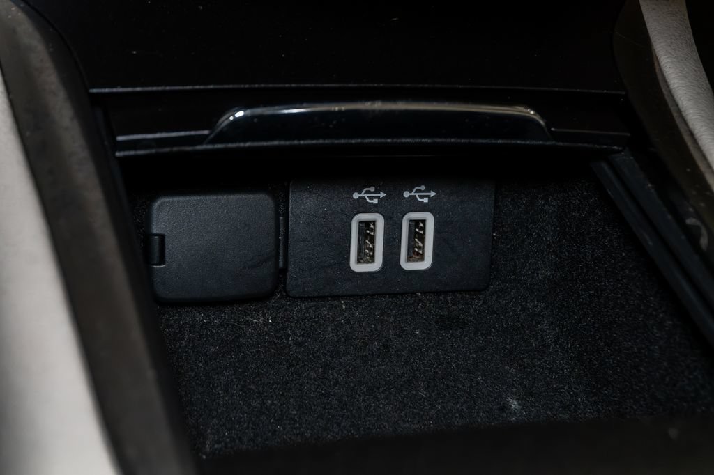 Used 2017 Lincoln MKC Premiere FWD image 21