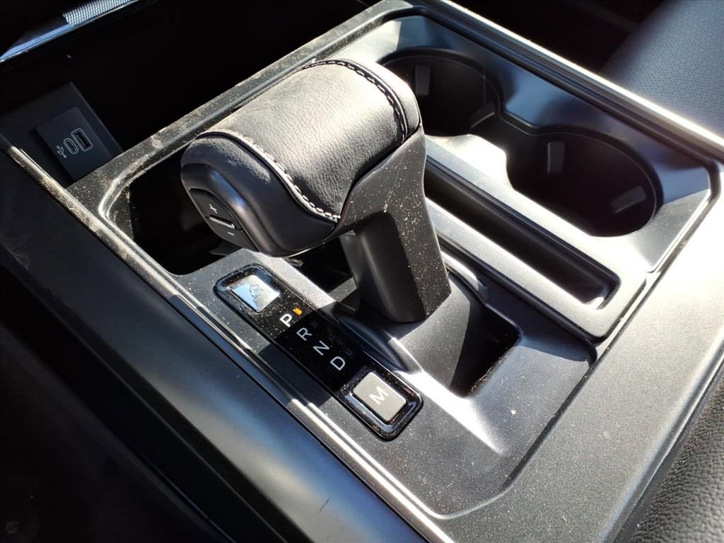 New 2026 Ford F150 Lariat w/ Equipment Group 501A Mid image 22