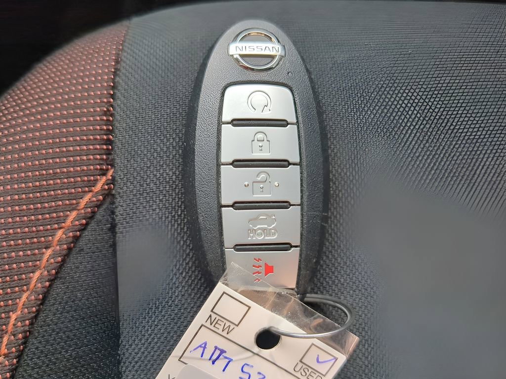 Used 2022 Nissan Versa SR w/ Convenience Package image 34