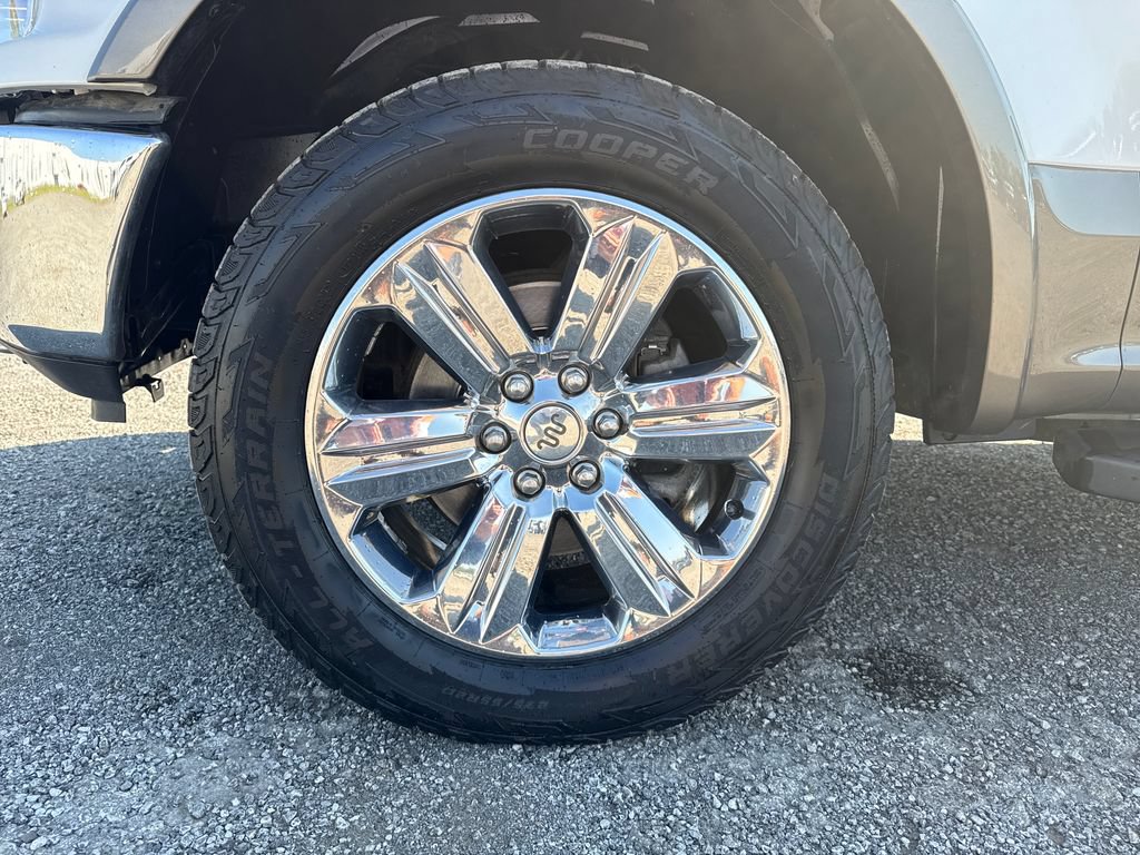 Used 2019 Ford F150 King Ranch w/ Equipment Group 601A Luxury AWD/4WD image 10