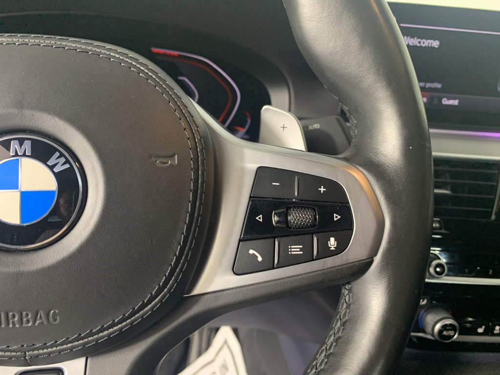 Used 2020 BMW 530i xDrive w/ M Sport Package AWD/4WD image 19