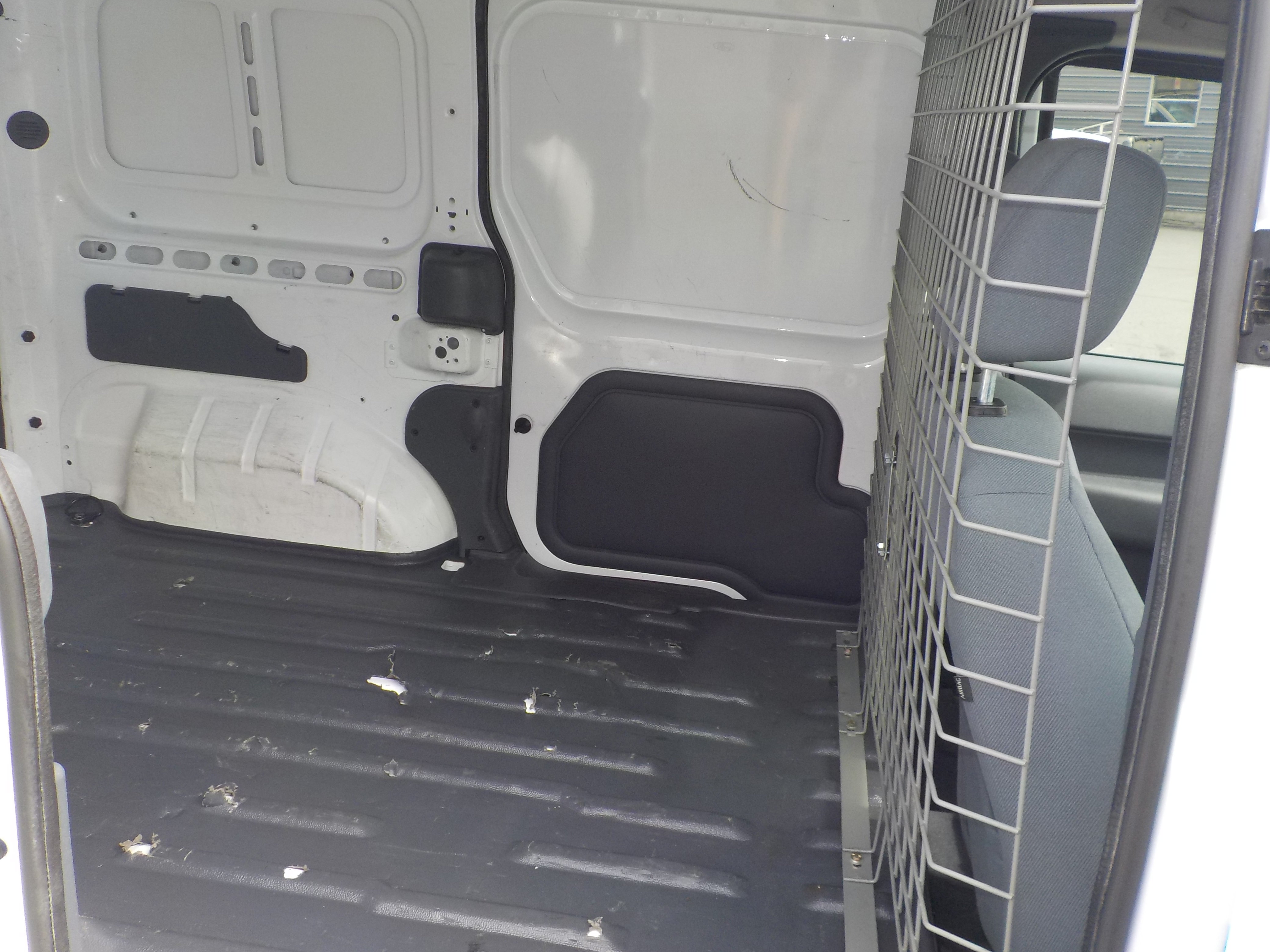 Used 2011 Ford Transit Connect XLT FWD image 24