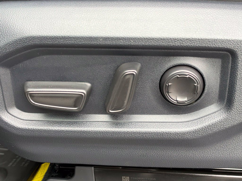 New 2026 Toyota Tundra Platinum AWD/4WD image 19