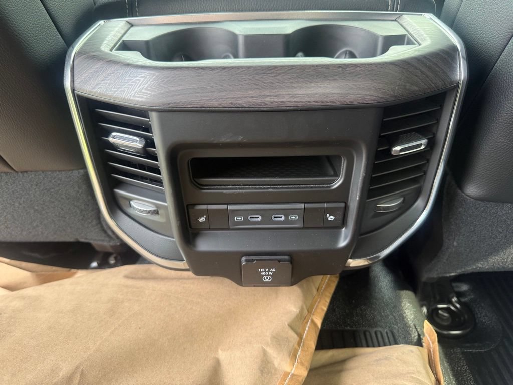 New 2026 RAM 5500 4x4 Crew Cab w/ Laramie Trim Package image 47