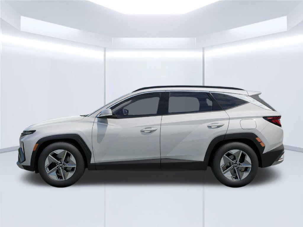 New 2026 Hyundai Tucson SEL Plus w/ Tow & Go Package FWD image 3