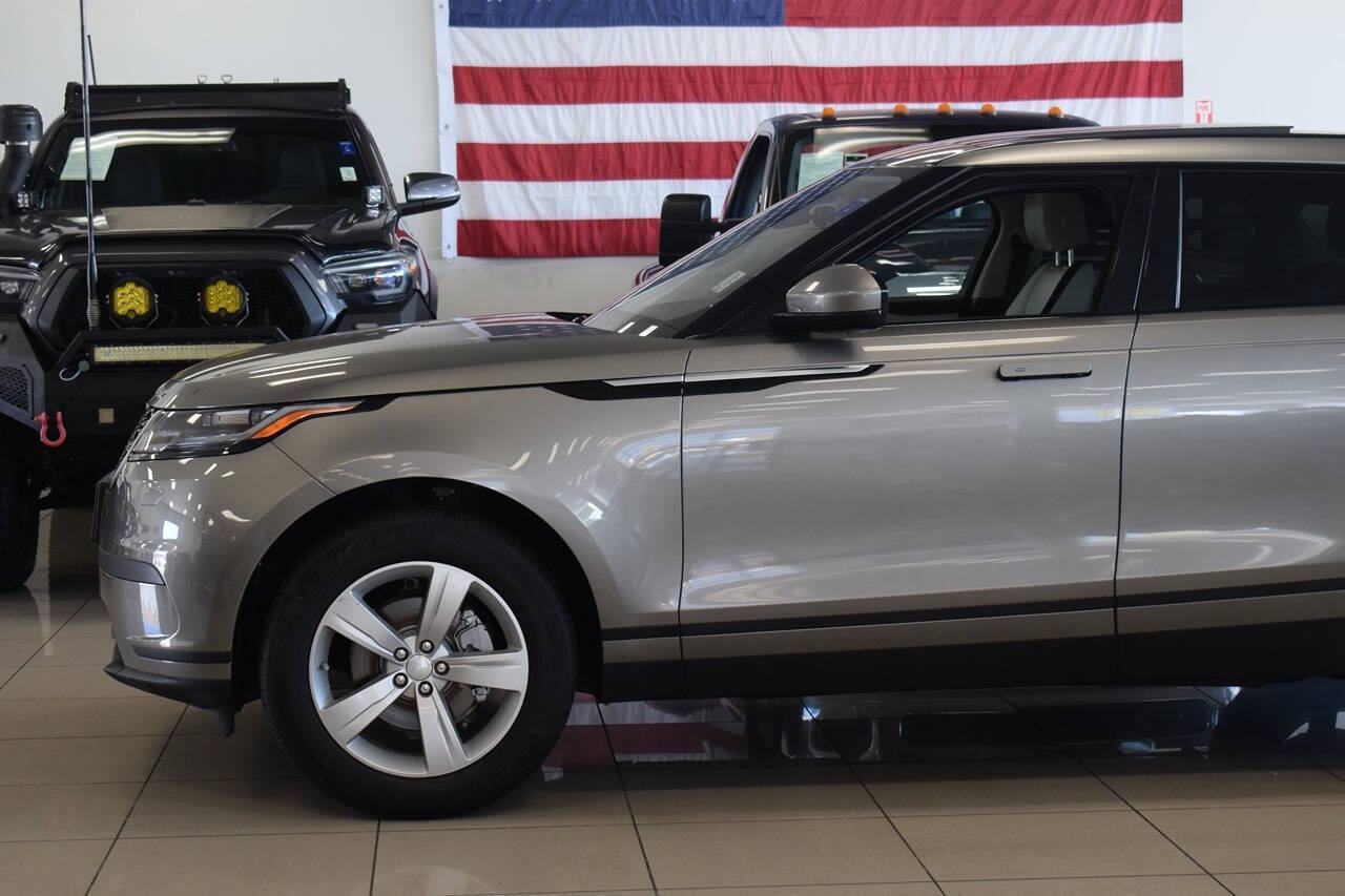 Used 2018 Land Rover Range Rover Velar S AWD/4WD image 24