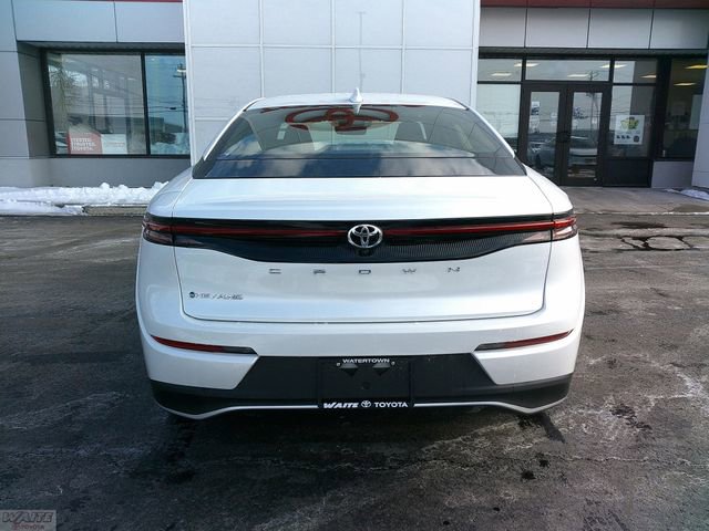 New 2026 Toyota Crown XLE image 3