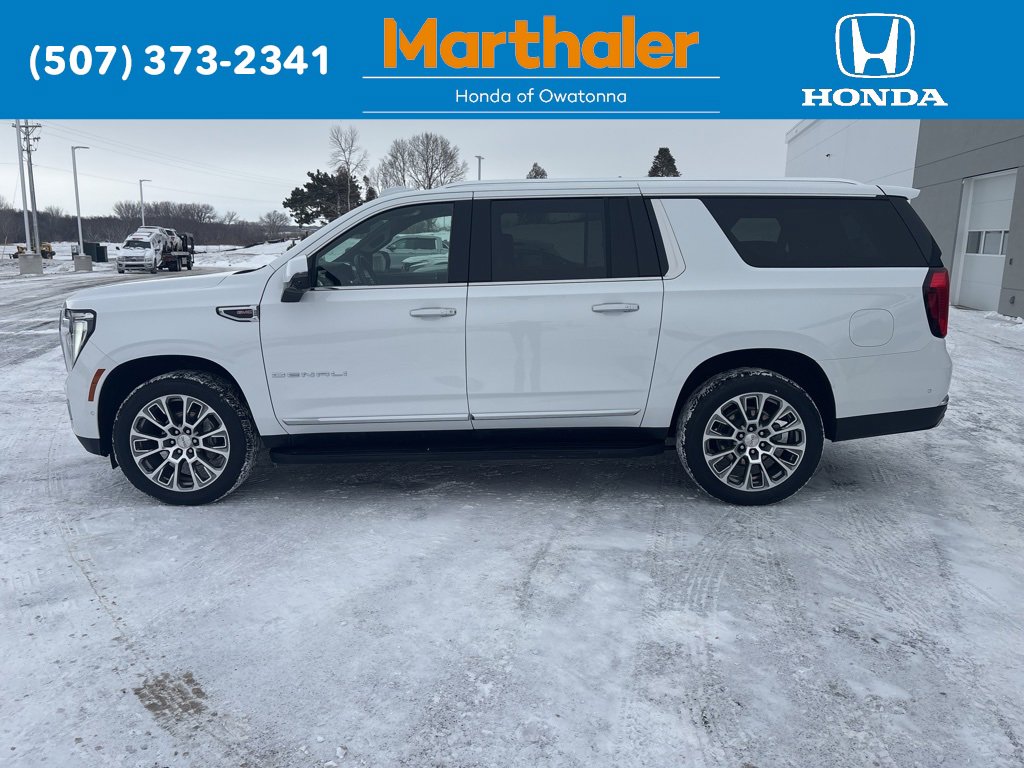 Used 2025 GMC Yukon XL Denali image 2