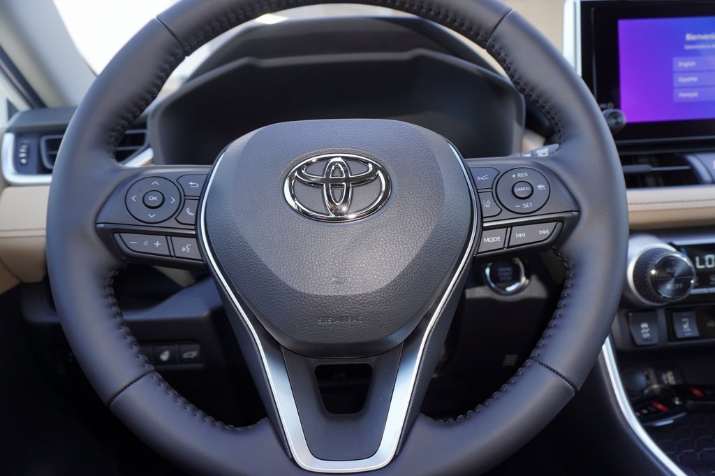 New 2025 Toyota RAV4 XLE image 19