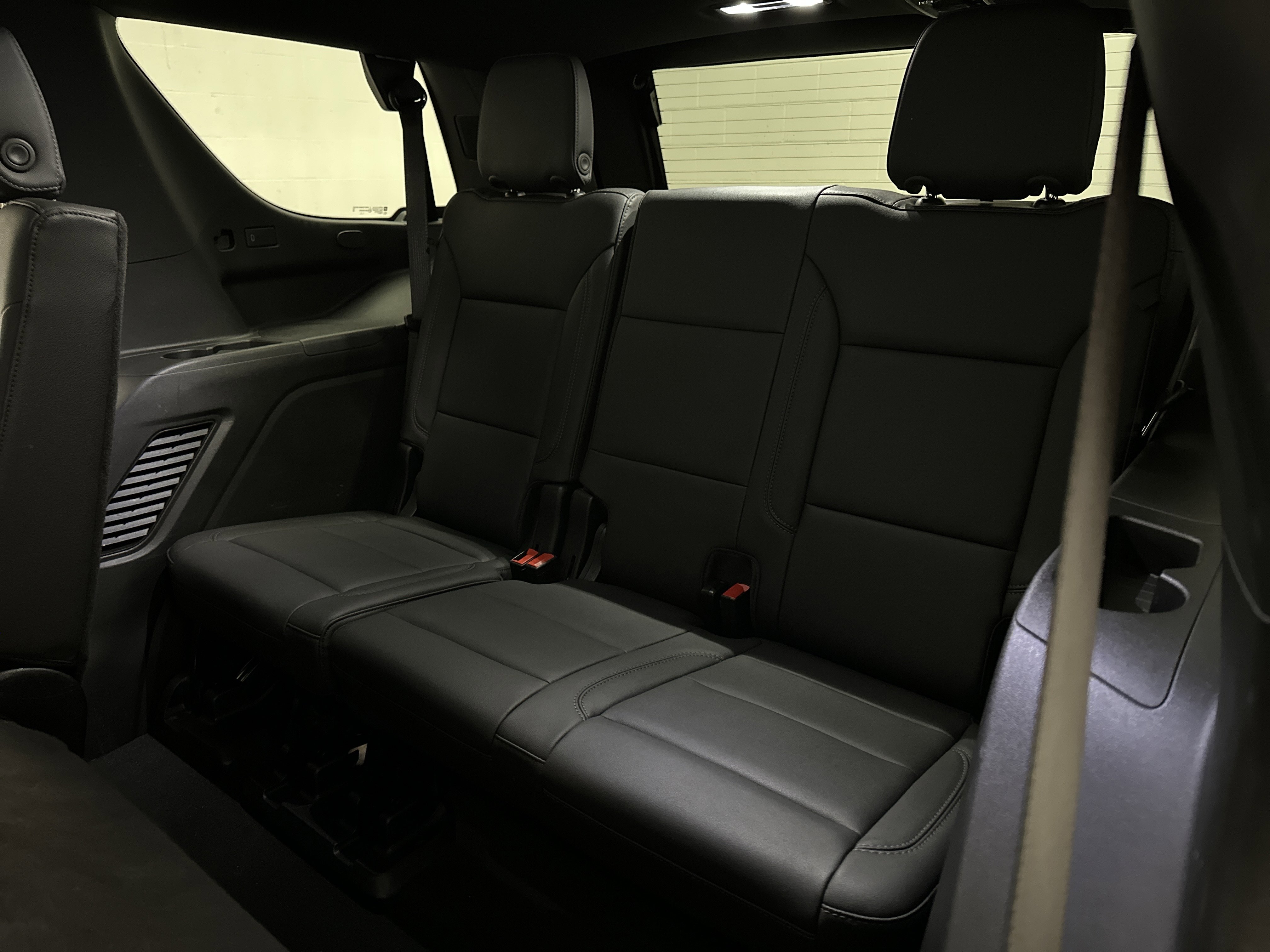 Used 2025 Chevrolet Tahoe LT image 25