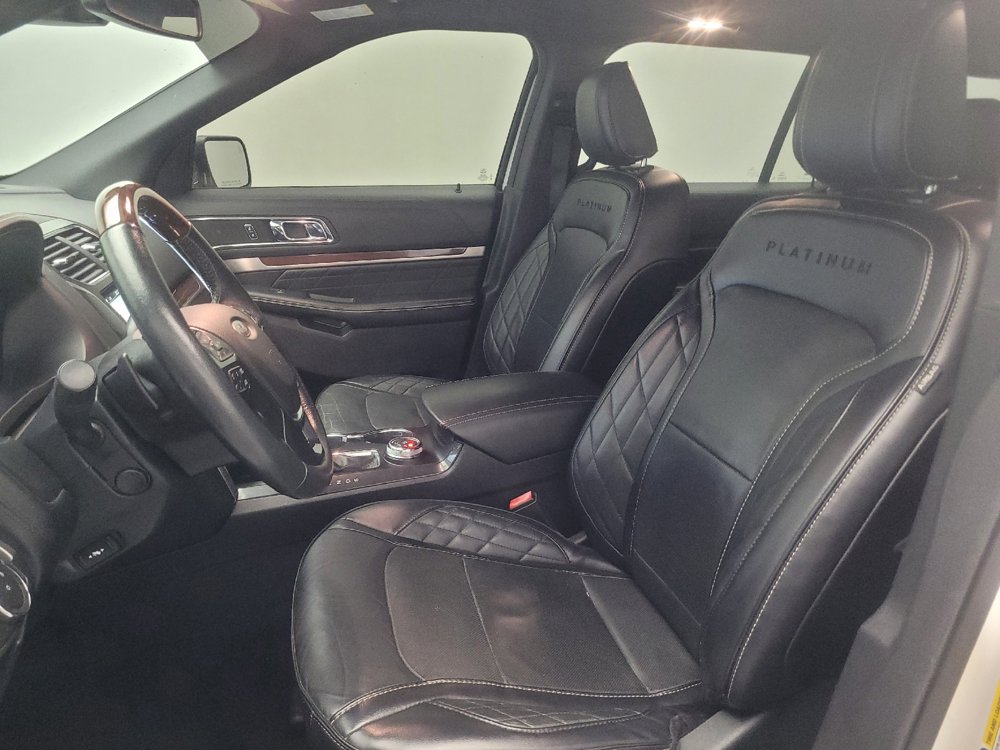 Used 2019 Ford Explorer Platinum AWD/4WD image 17